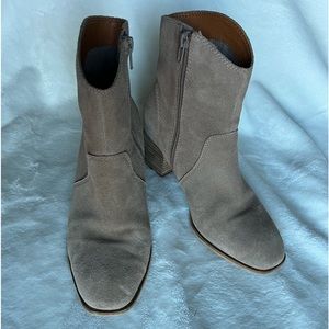 Lucky Brand Women's Laidem Boot Size 7 Block Heel Tan Taupe Beige Suede